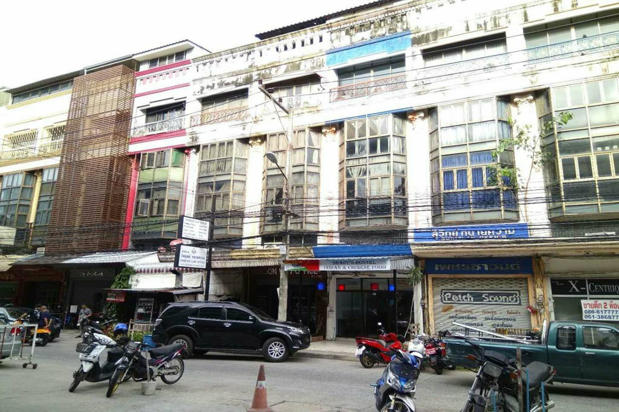 Shady'S Hostel Pattaya Exterior photo