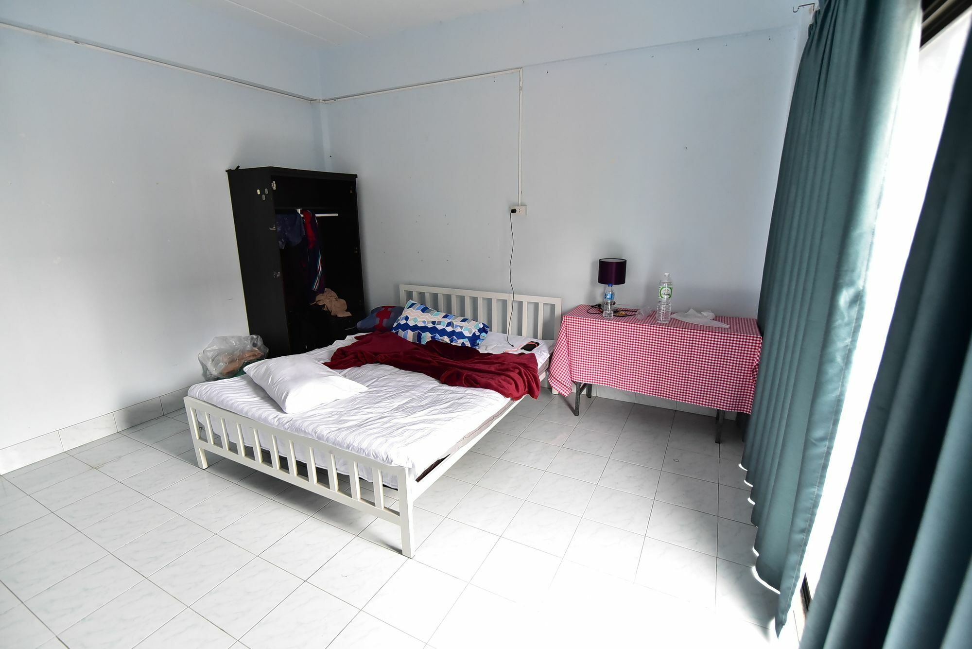 Shady'S Hostel Pattaya Exterior photo