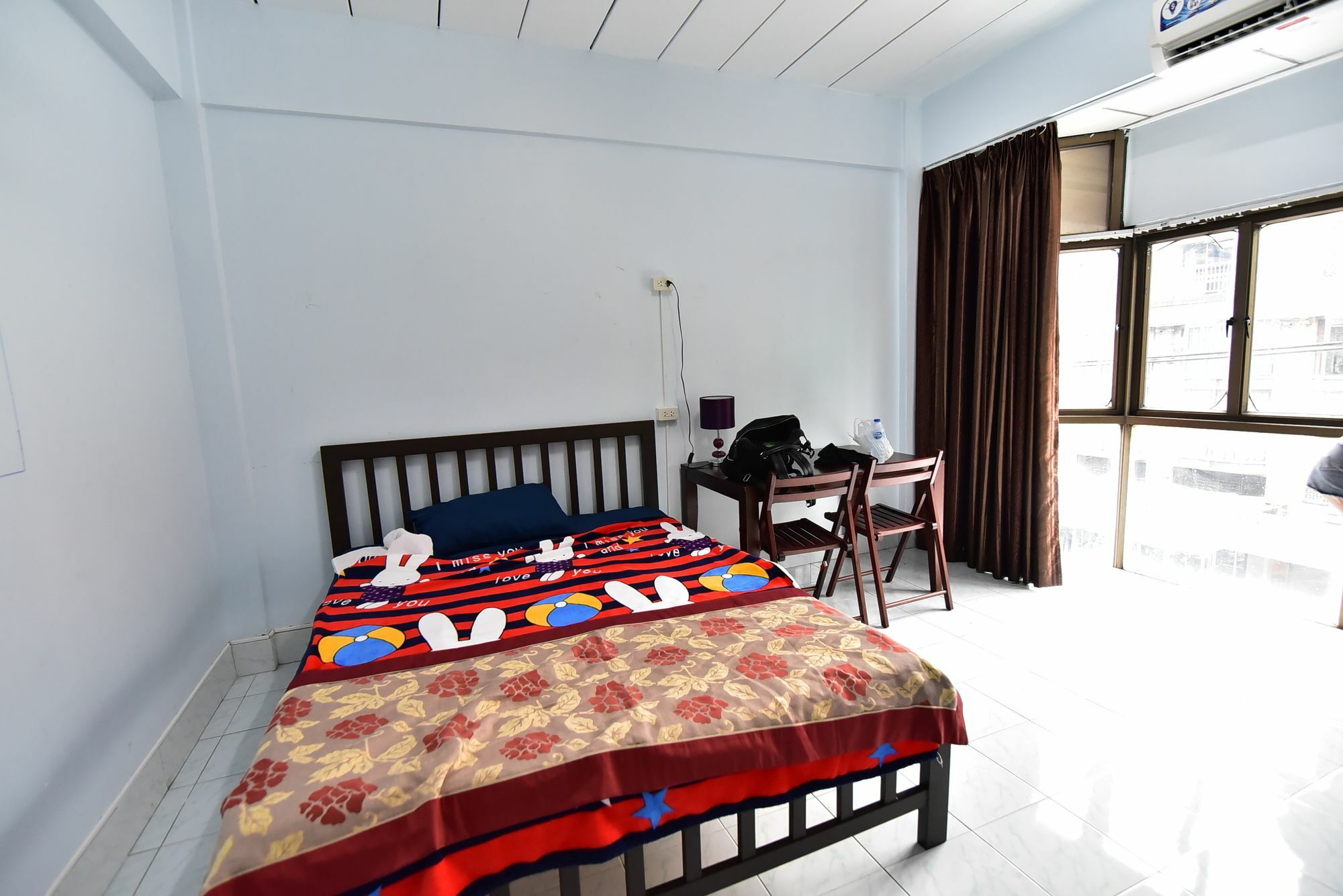 Shady'S Hostel Pattaya Exterior photo